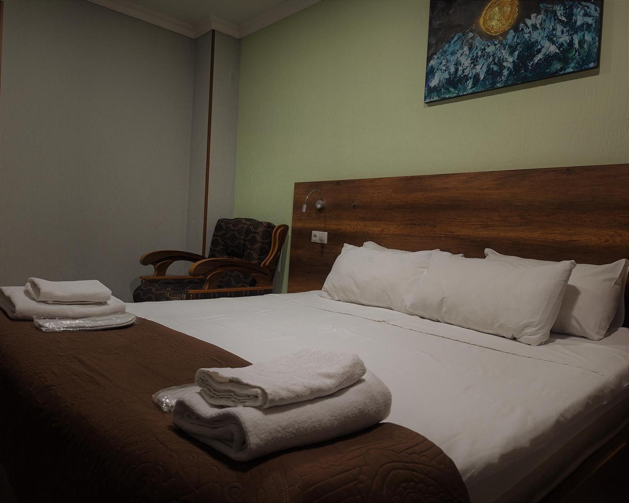 Hotel Georgian คูทายสิ ภายนอก รูปภาพ